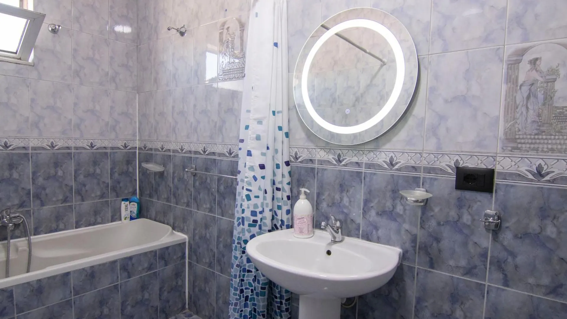 Tirana Central Apartment